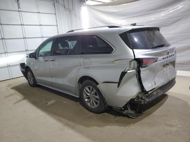 Toyota Sienna Xle Image 2