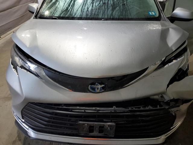 Toyota Sienna Xle Image 12