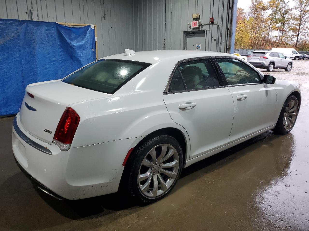 Chrysler 300 Touring Image 9