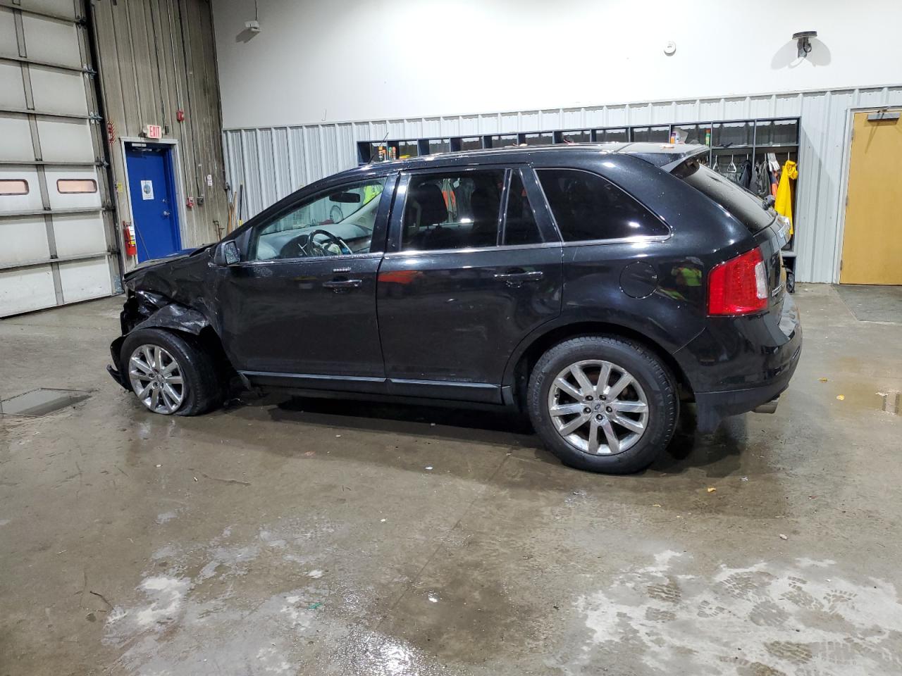 Ford Edge Limited Image 3