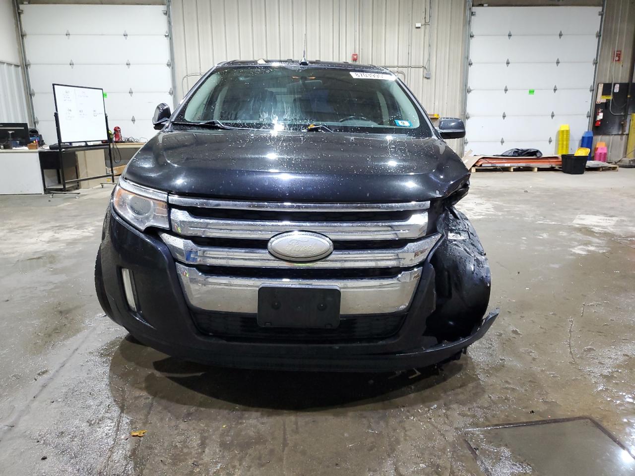 Ford Edge Limited Image 12