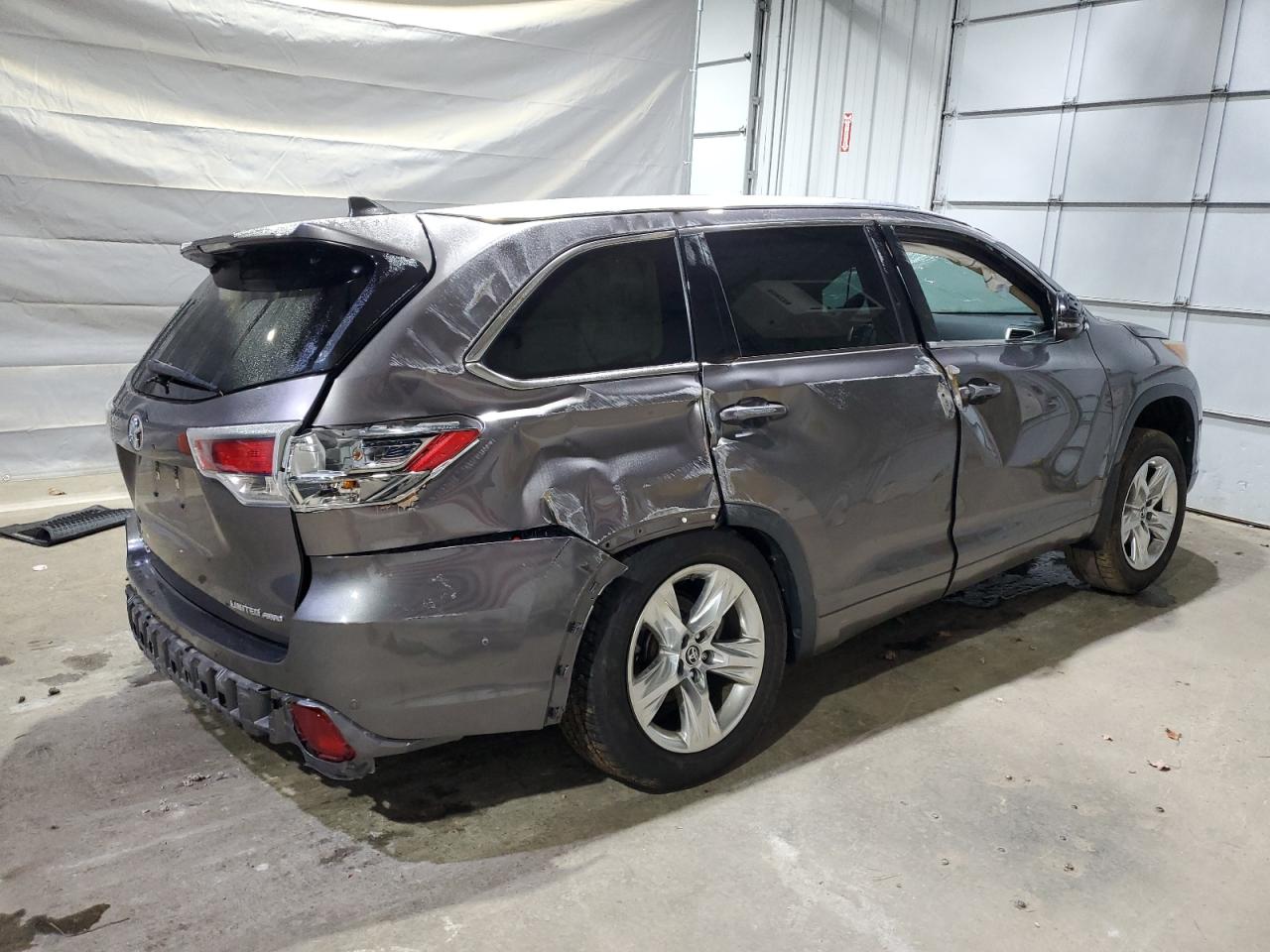 Toyota Highlander Limited Image 2