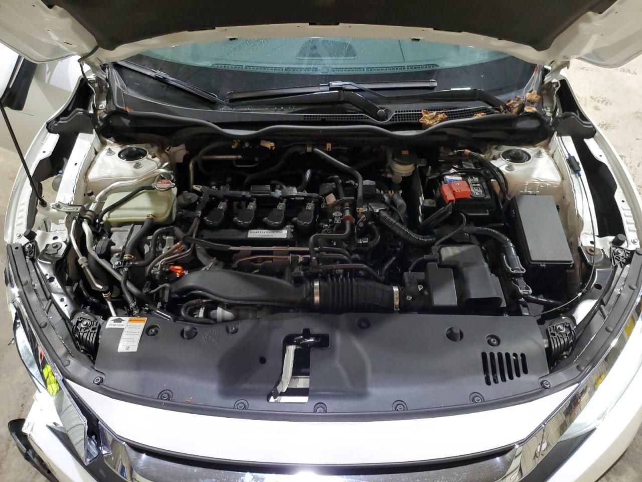 Honda Civic Touring Image 10