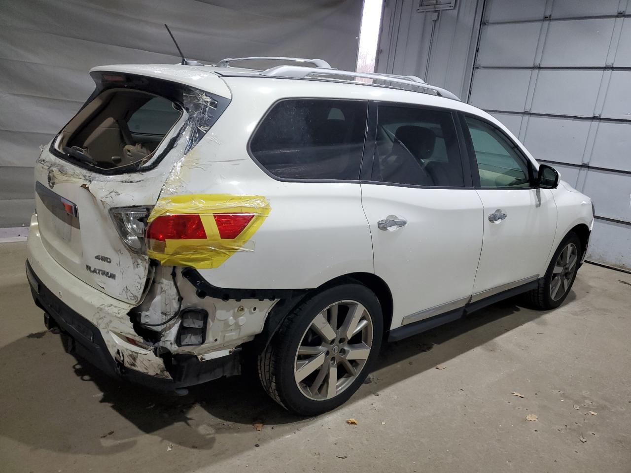 Nissan Pathfinder S Image 3