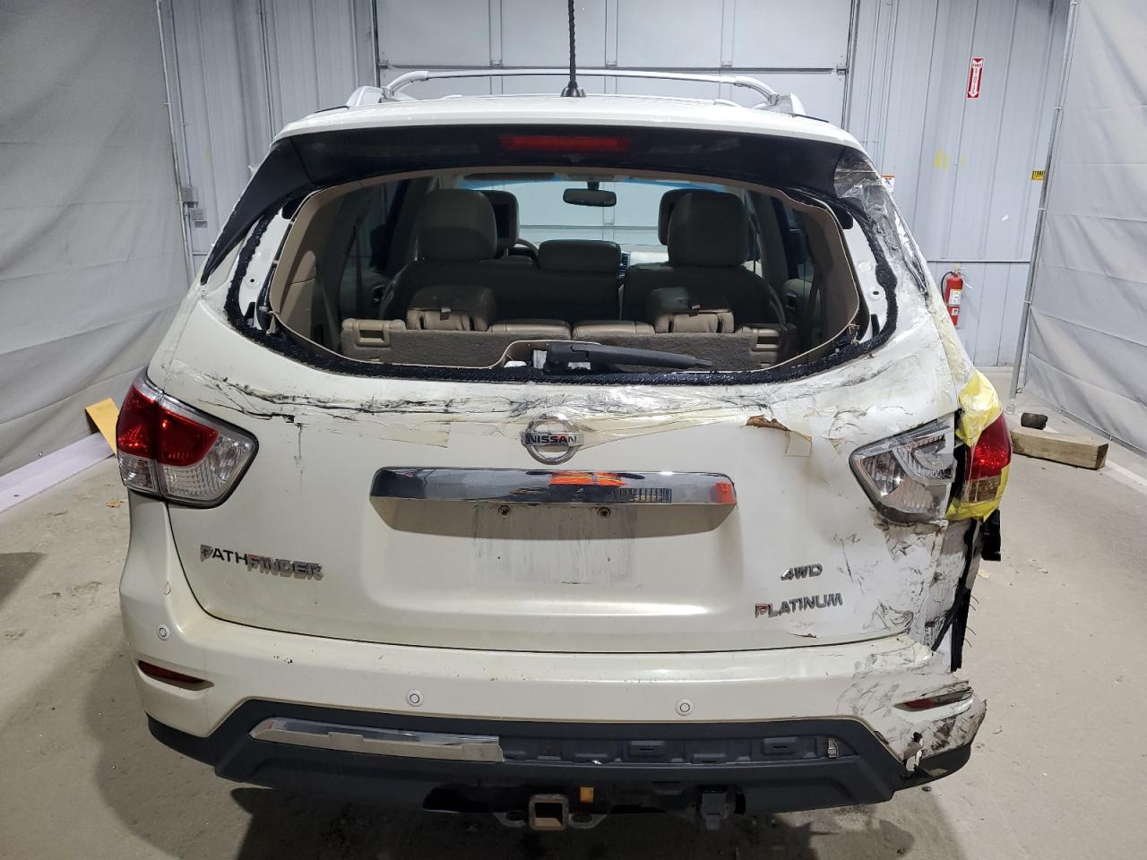 Nissan Pathfinder S Image 11