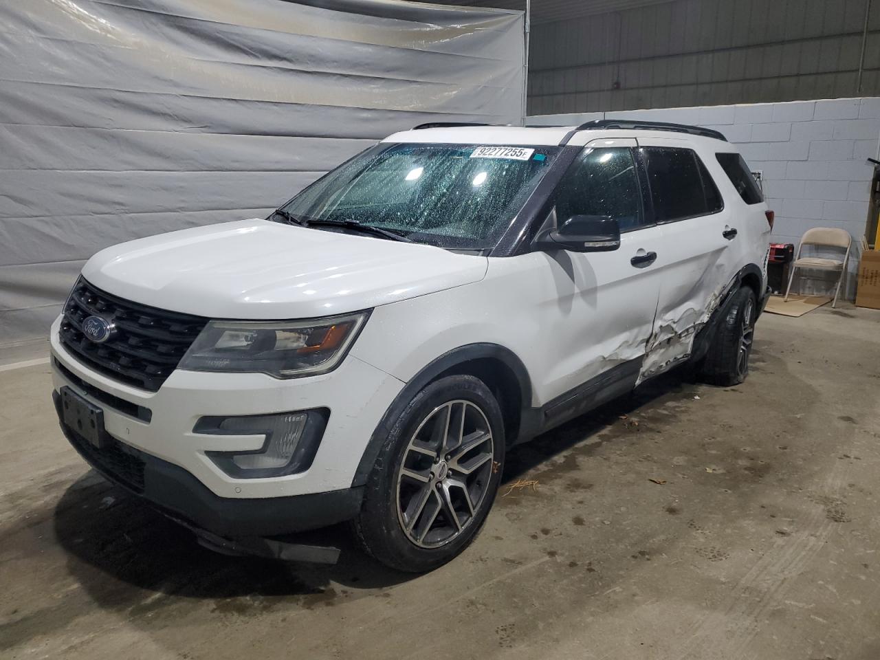 Ford Explorer Sport Image 1