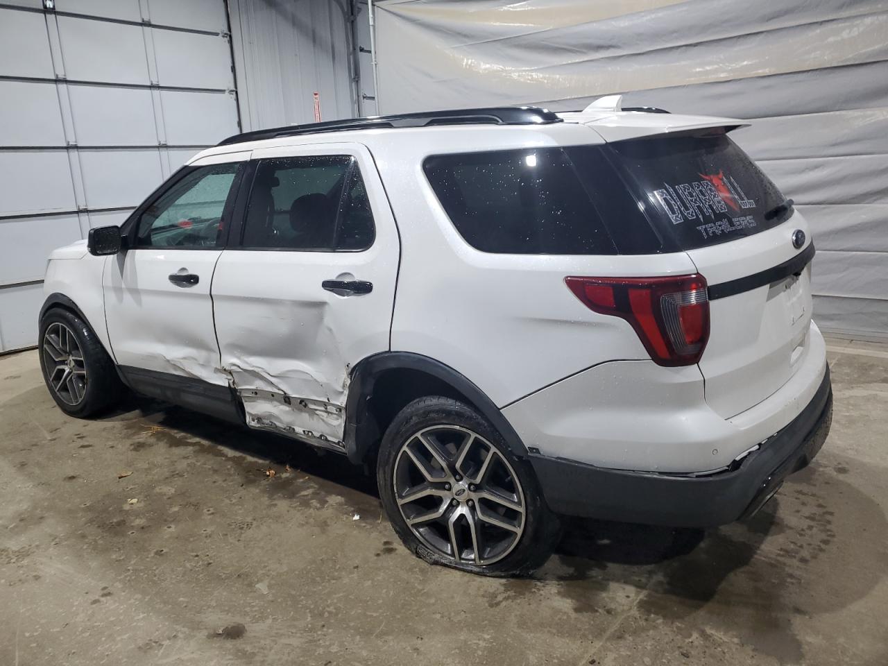 Ford Explorer Sport Image 7