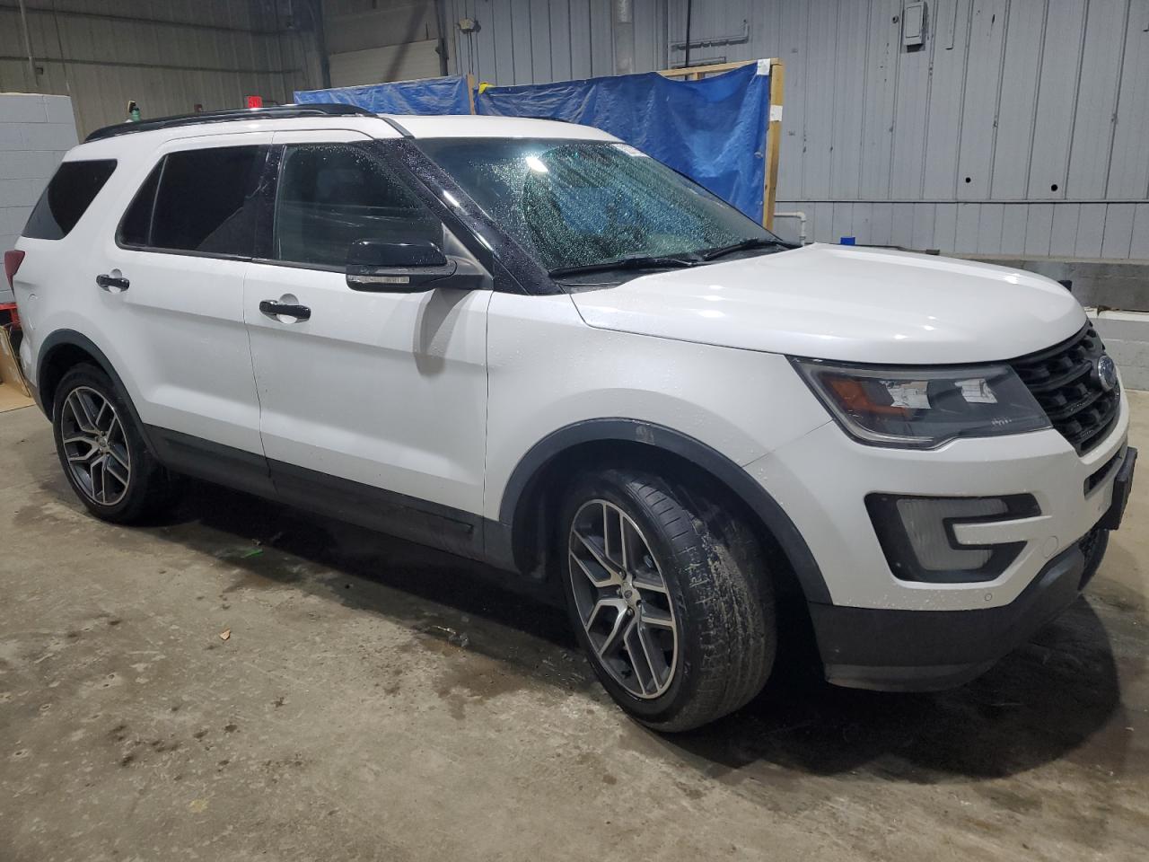 Ford Explorer Sport Image 11