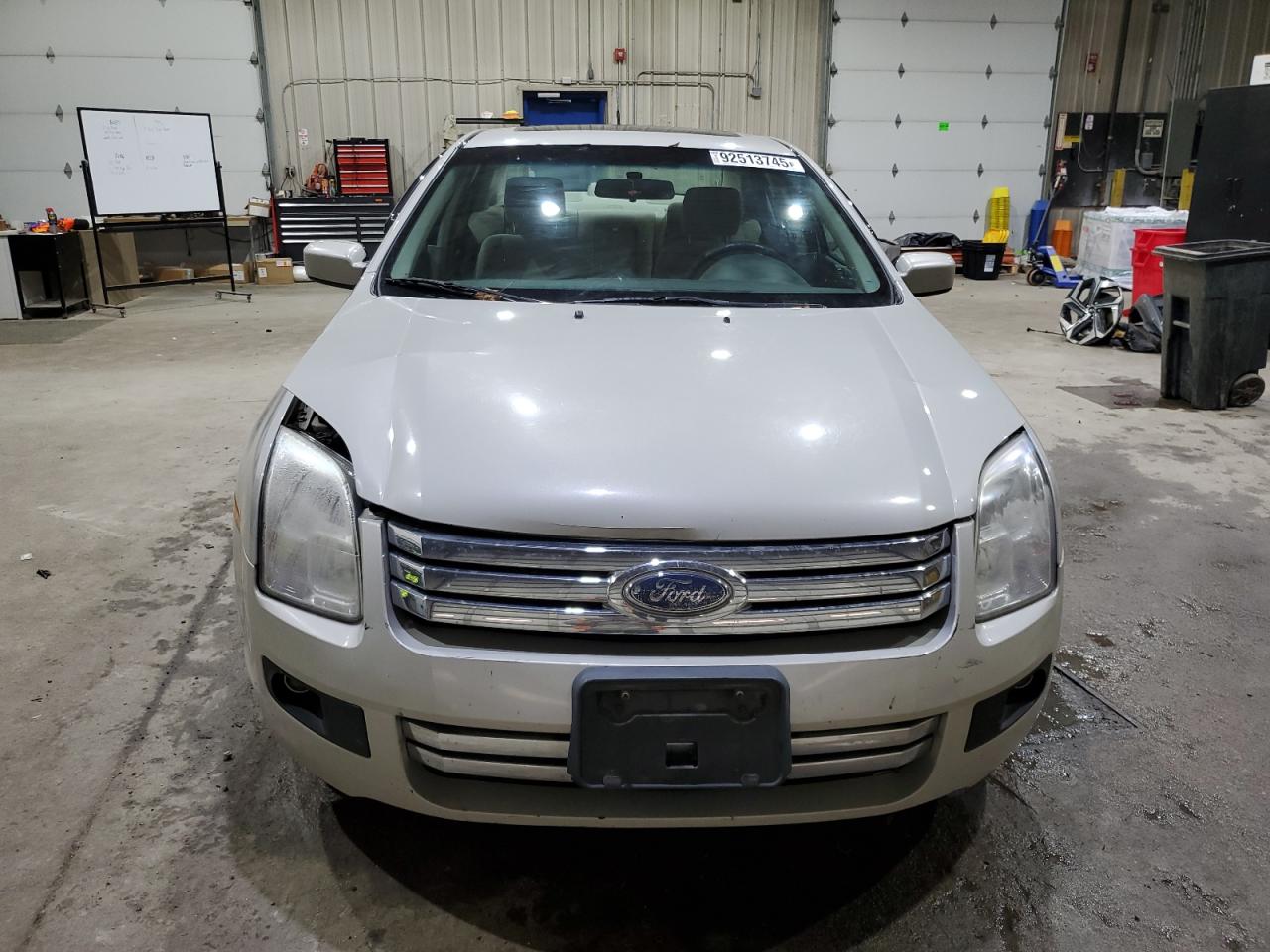 Ford Fusion Se Image 6