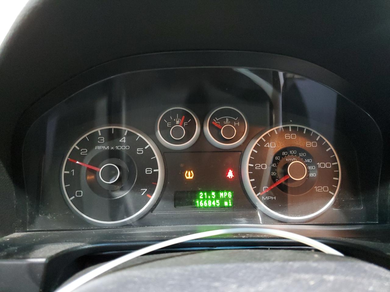 Ford Fusion Se Image 8