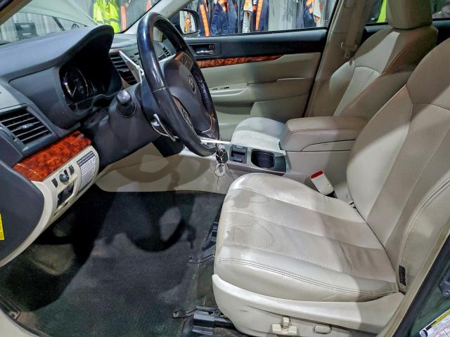 Subaru Outback 2.5i Limited Image 6