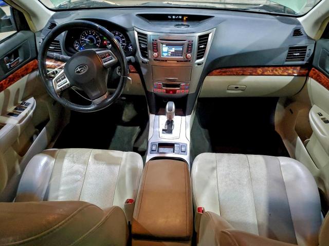 Subaru Outback 2.5i Limited Image 11