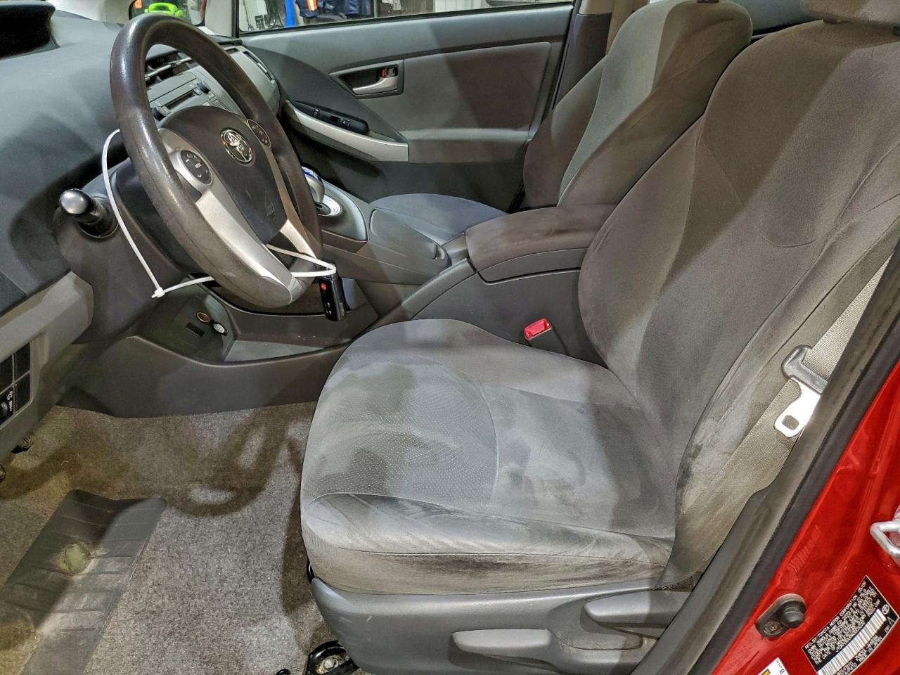 Toyota Prius Image 11