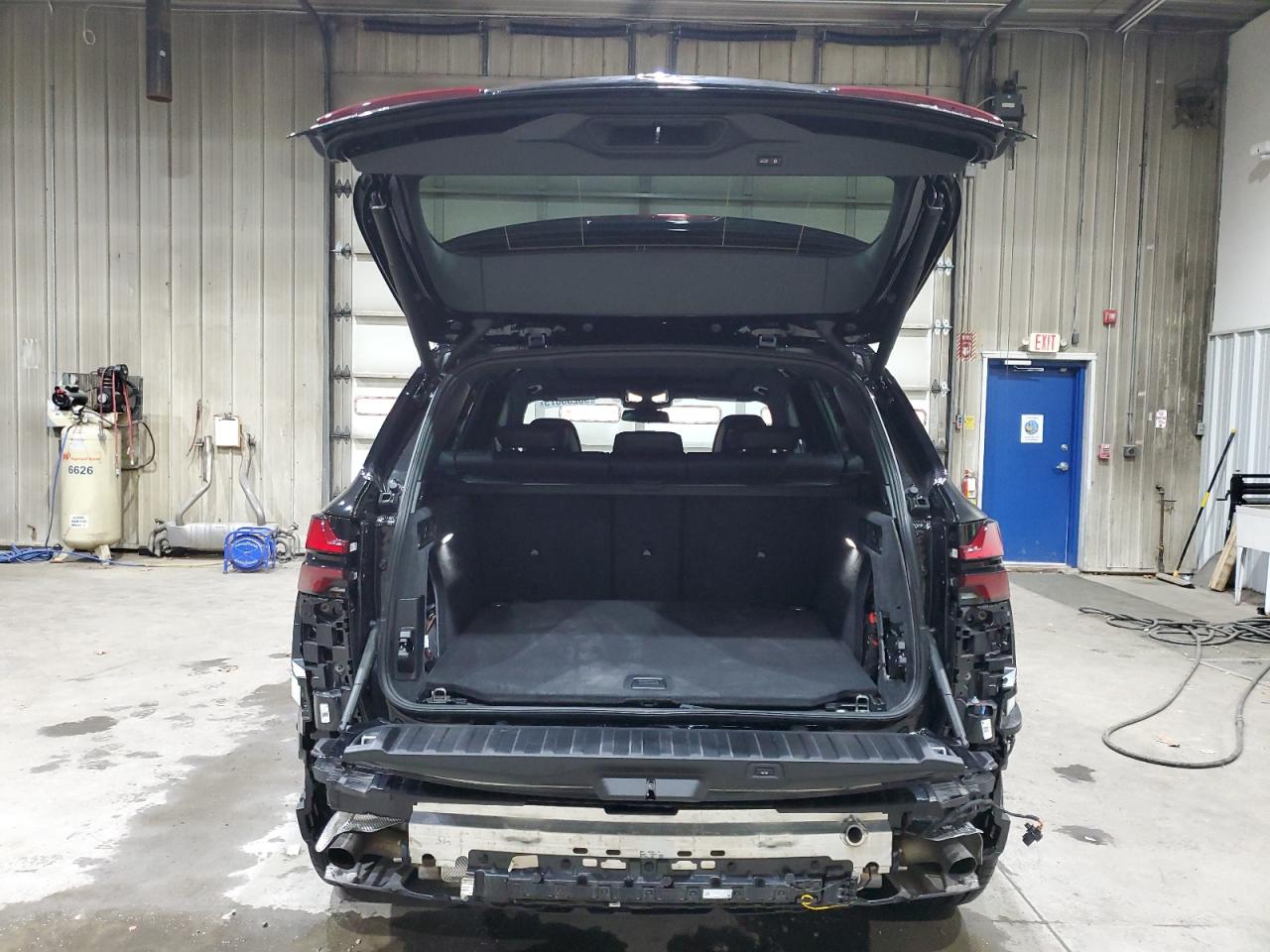 BMW X Series Xdrive40i Image 3