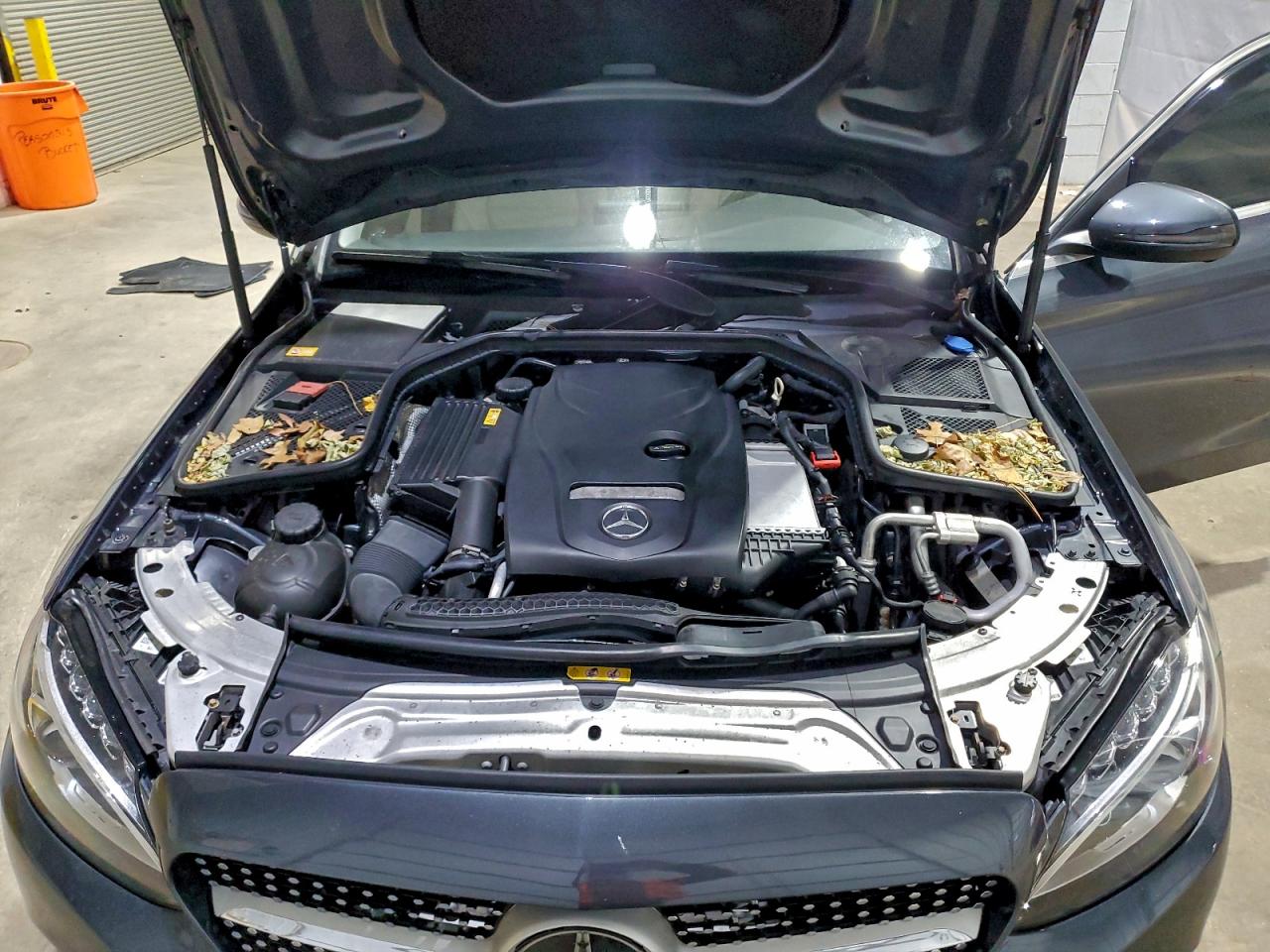 Mercedes-Benz C-Class 300 4matic Image 10