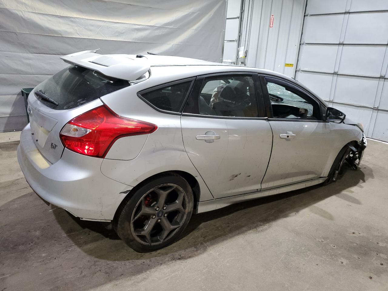Ford Focus St Image 2