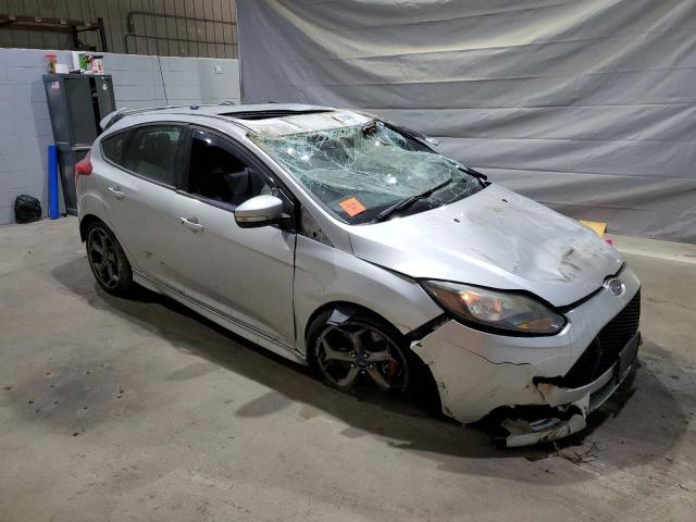 Ford Focus St Image 5