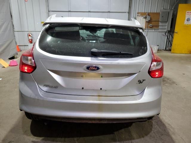 Ford Focus St Image 4