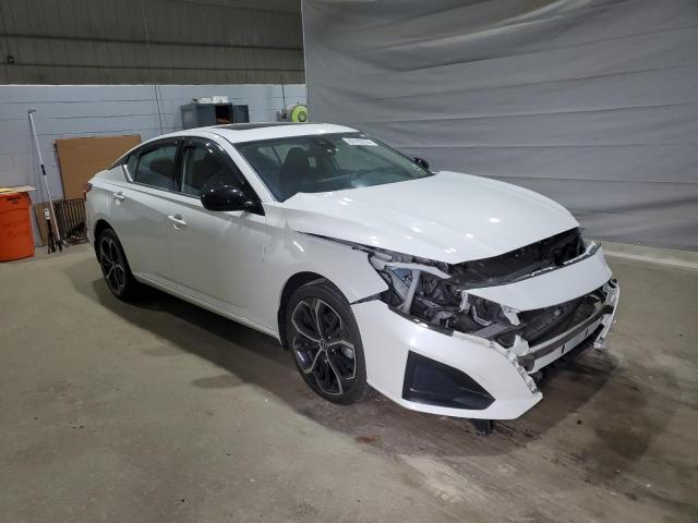 Nissan Altima Sr Image 3