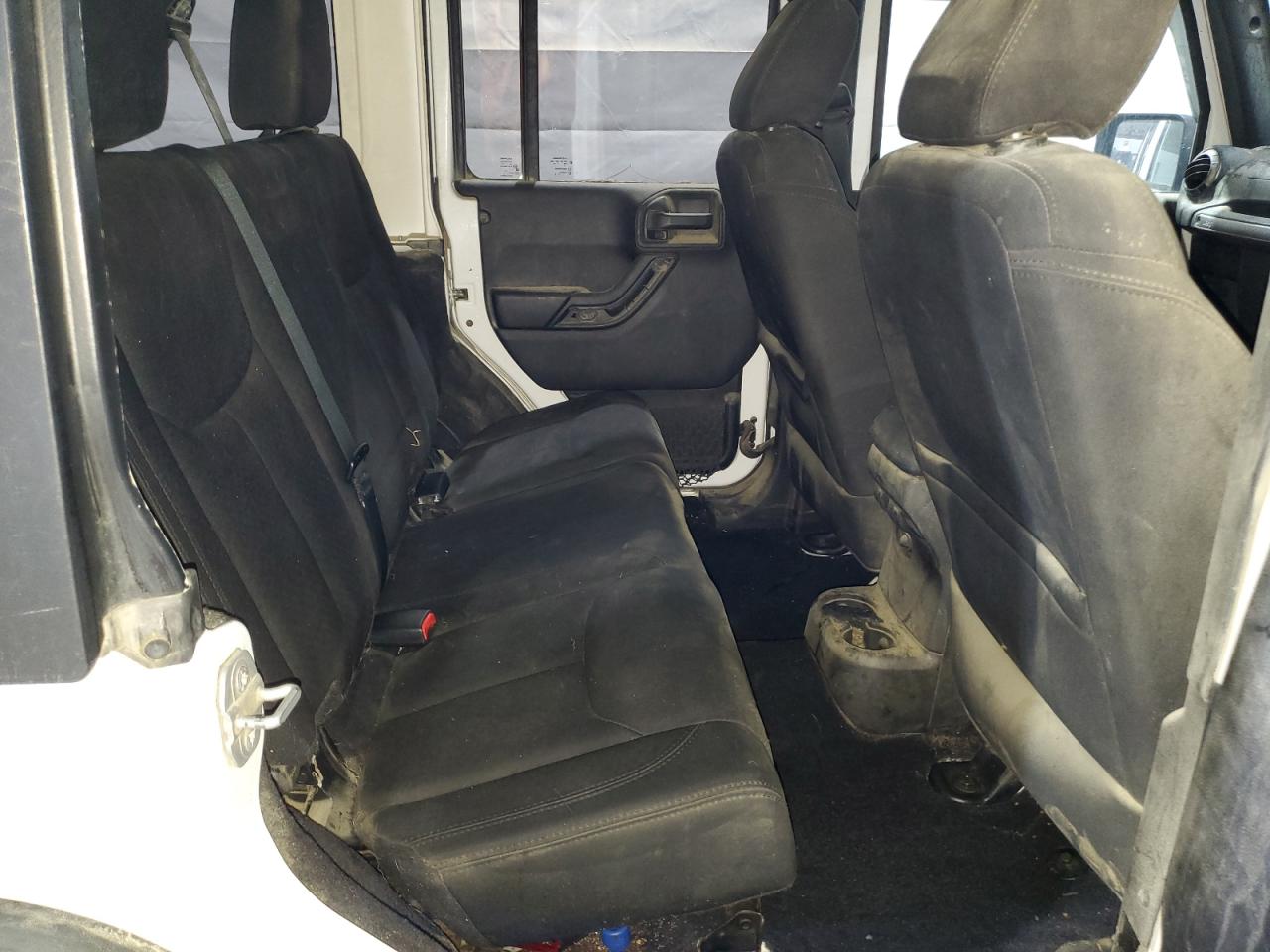 Jeep Wrangler Sport Image 11