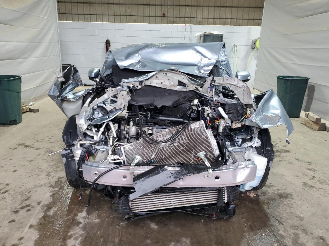 Volvo C70 T5 Image 2