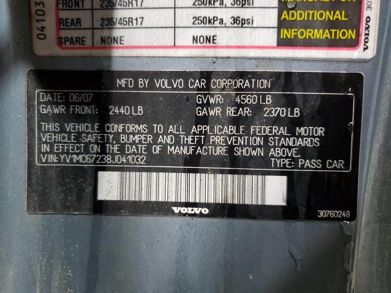 Volvo C70 T5 Image 12