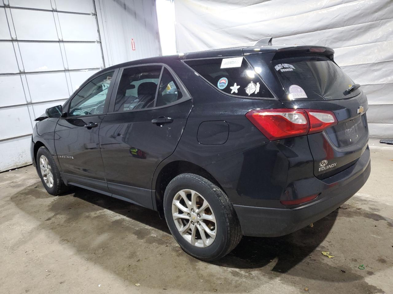 Chevrolet Equinox Ls Image 2