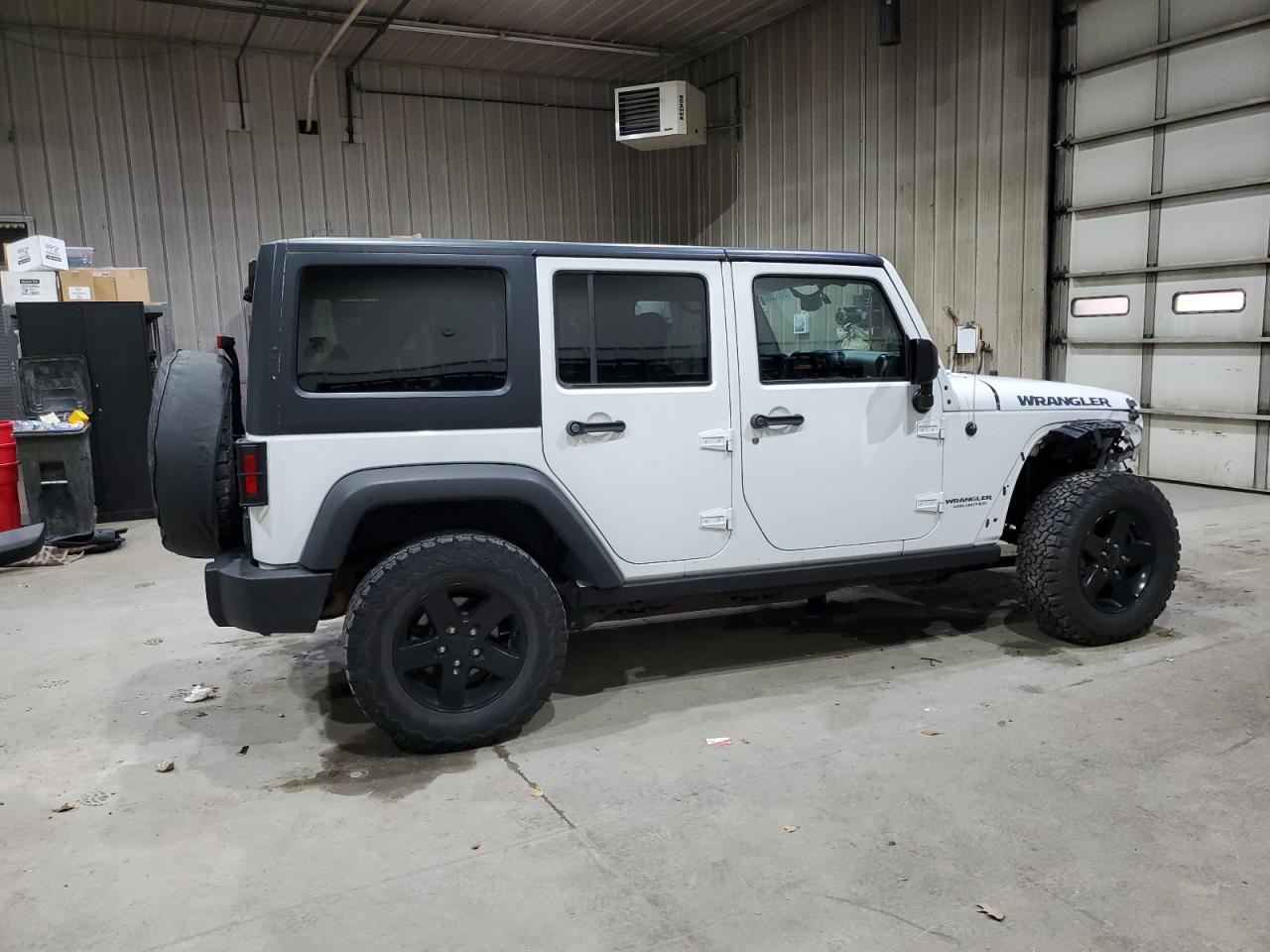 Jeep Wrangler Sport Image 13