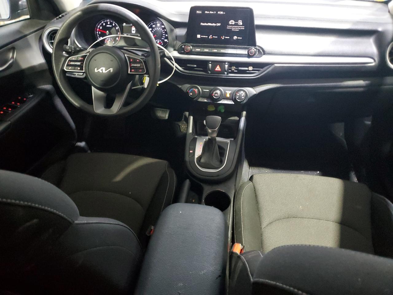 Kia Forte Lx Image 8