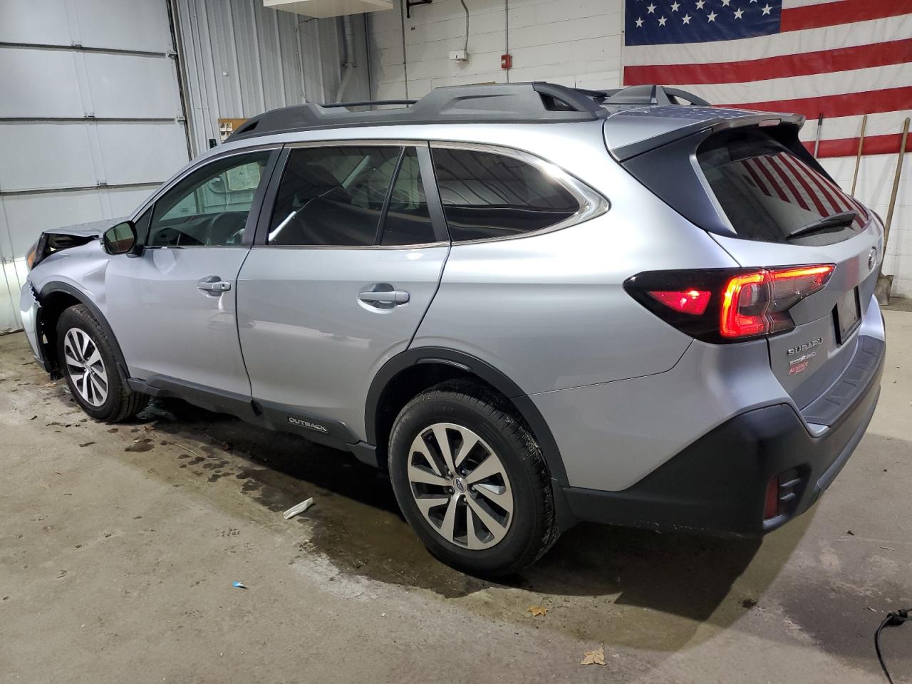 Subaru Outback Premium Image 3