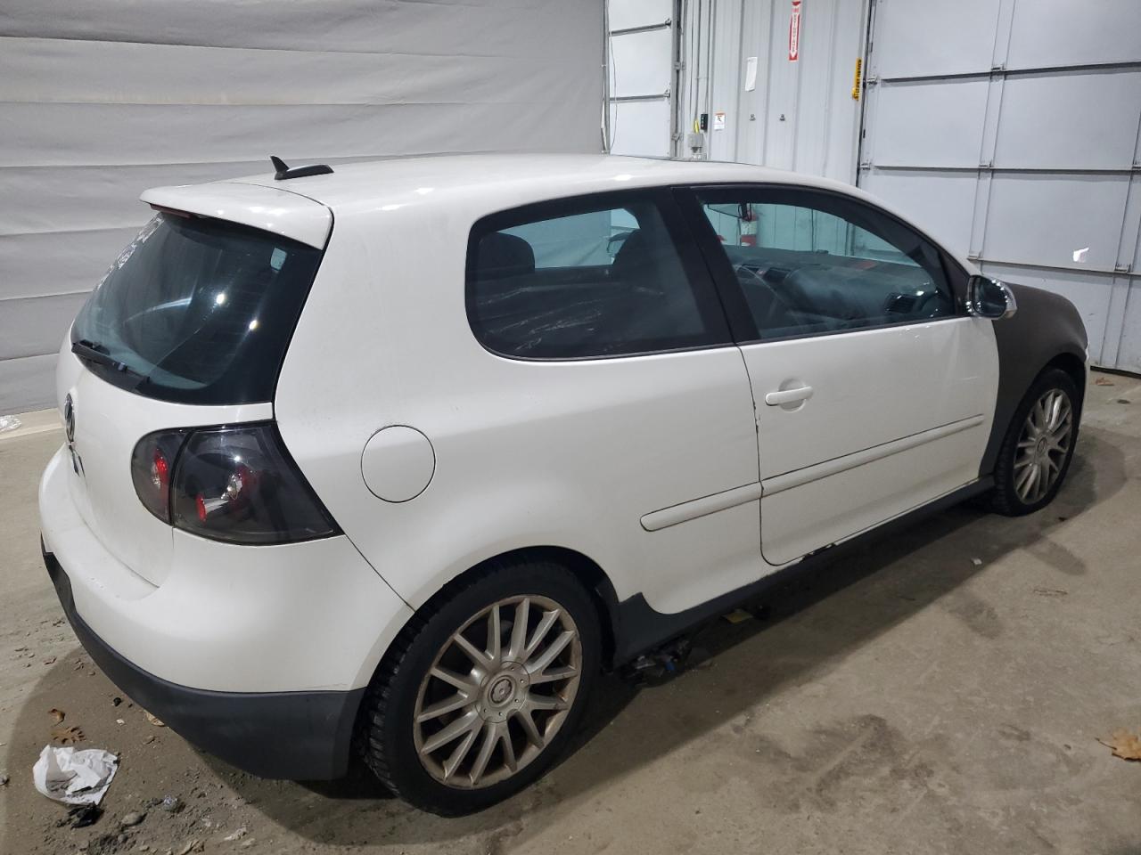 Volkswagen GTI Image 2