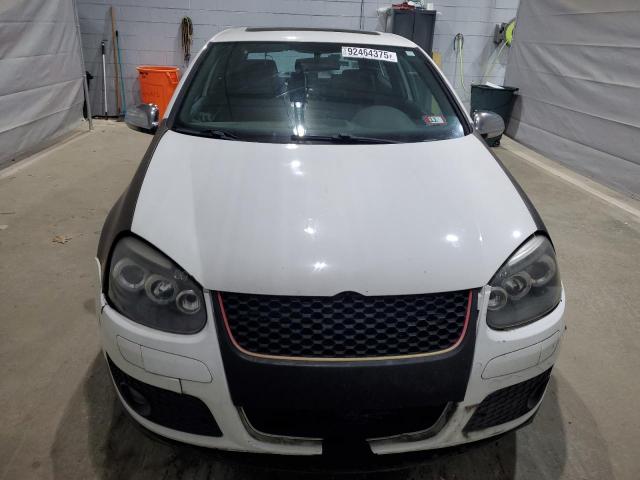 Volkswagen GTI Image 8