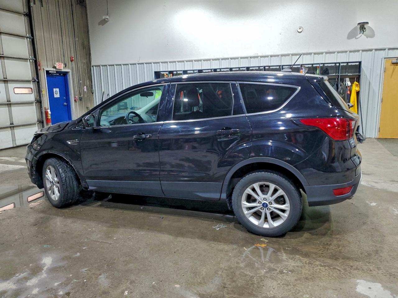 Ford Escape Se Image 2