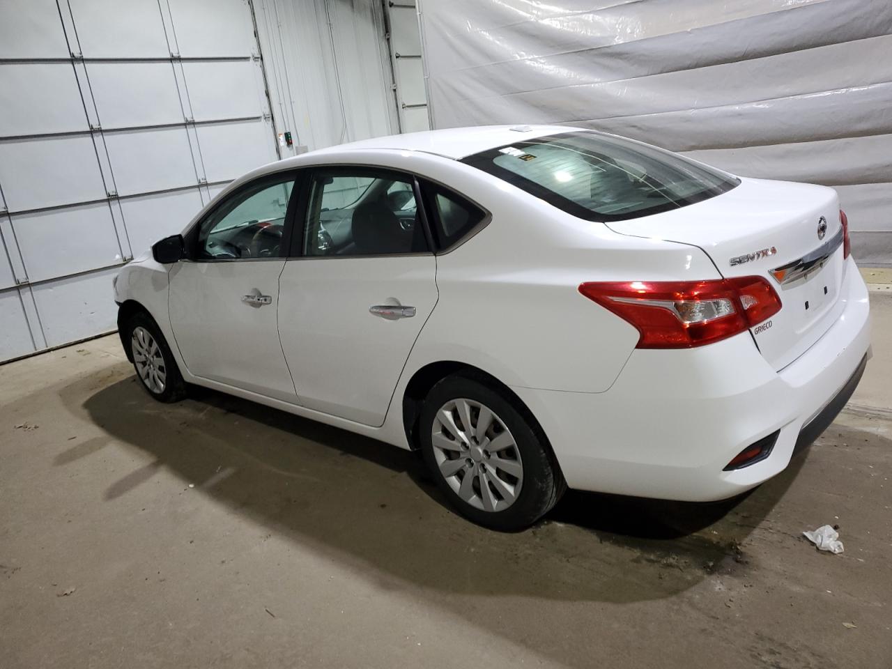 Nissan Sentra S Image 4