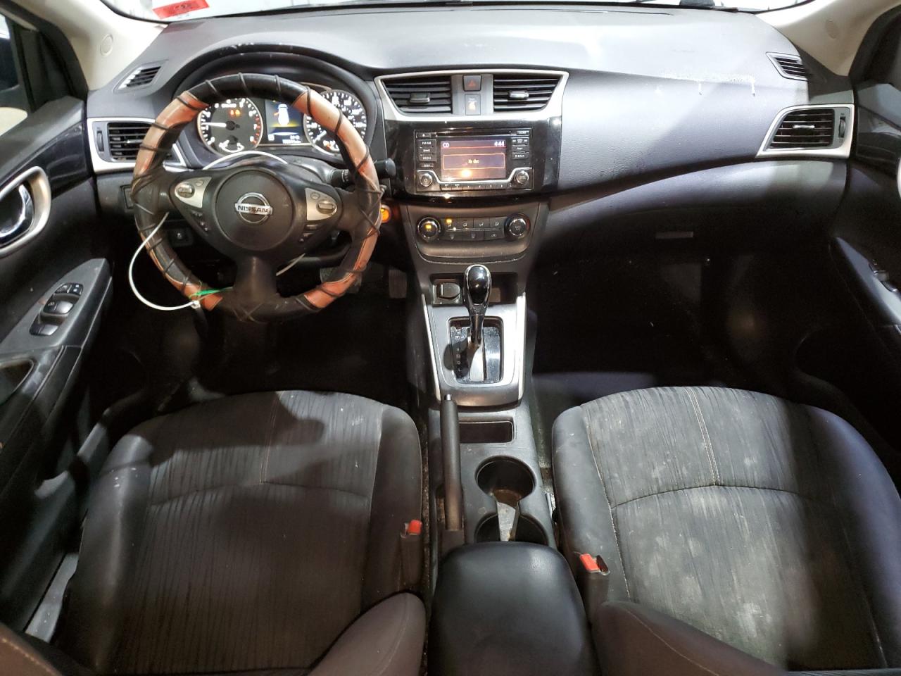 Nissan Sentra S Image 7