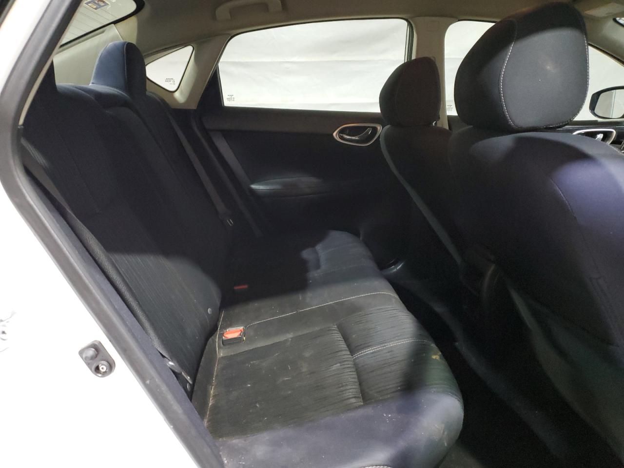 Nissan Sentra S Image 3