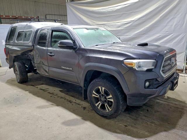 Toyota Tacoma Access Cab Image 11