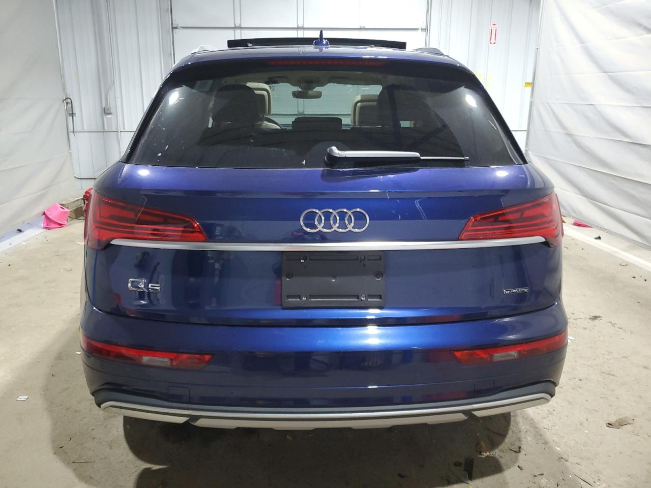 Audi Q5 Premium 40 Image 2
