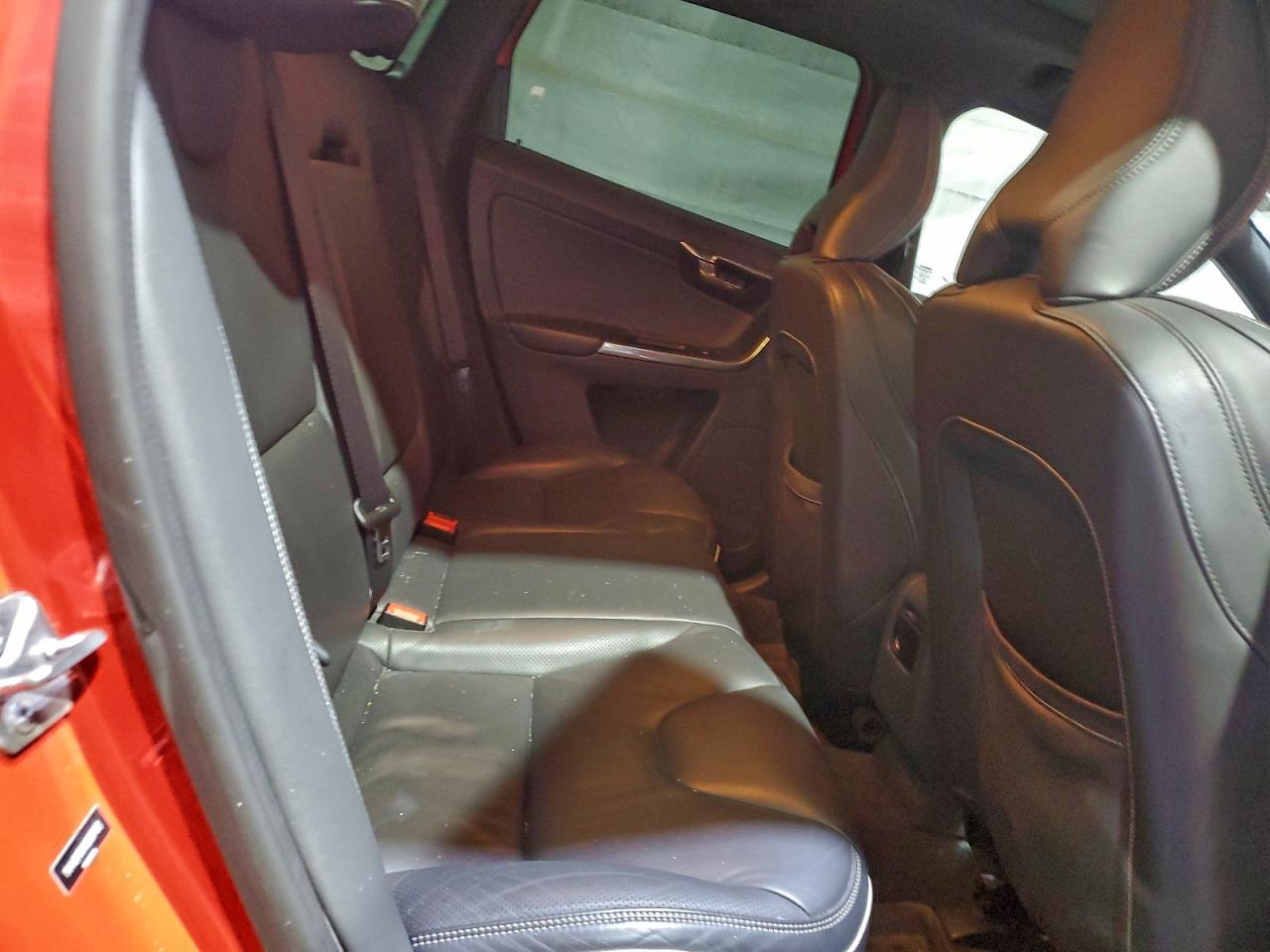 Volvo XC60 T6 R-design Platinum Image 11