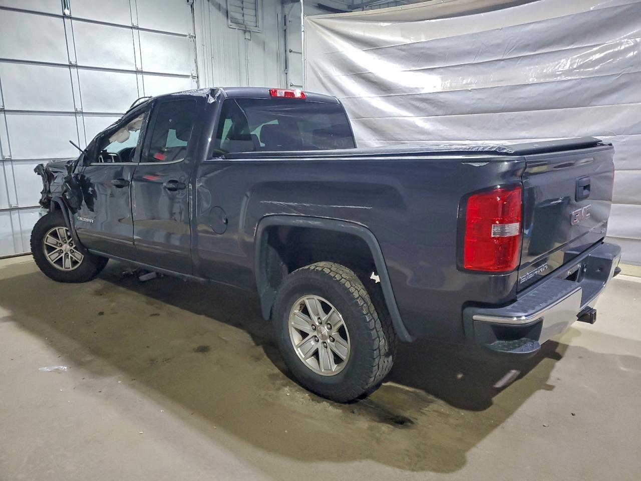 GMC Sierra K1500 Sle Image 2