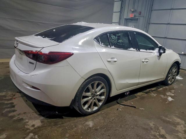 Mazda 3 Grand Touring Image 3