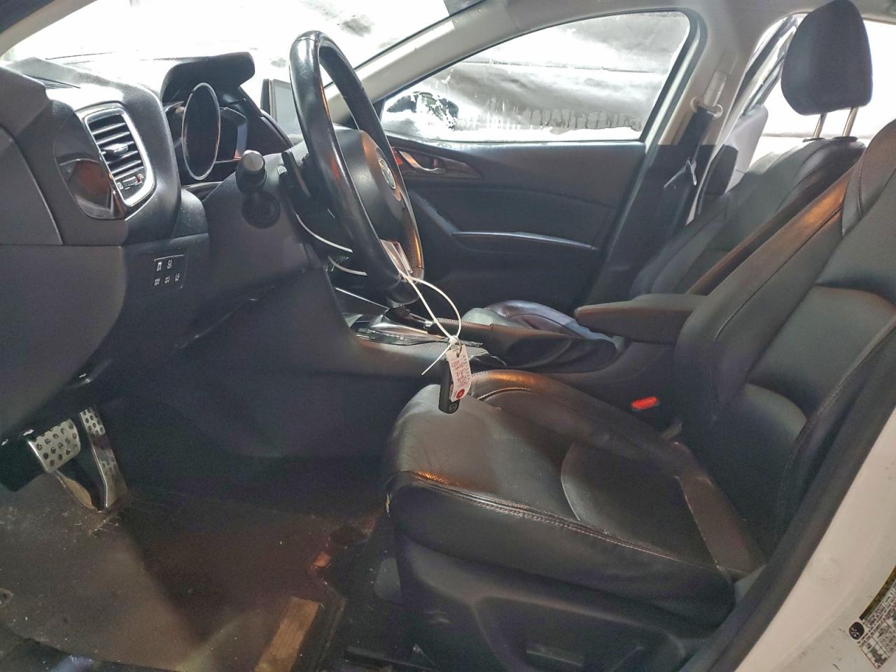 Mazda 3 Grand Touring Image 11