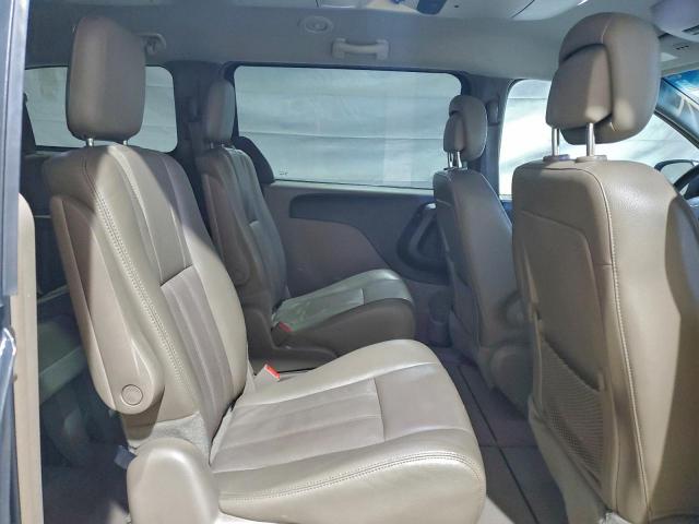 Chrysler Minivan Touring Image 12