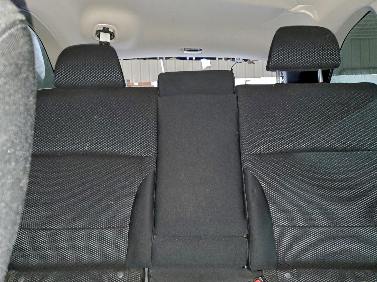 Subaru Outback 2.5i Premium Image 8