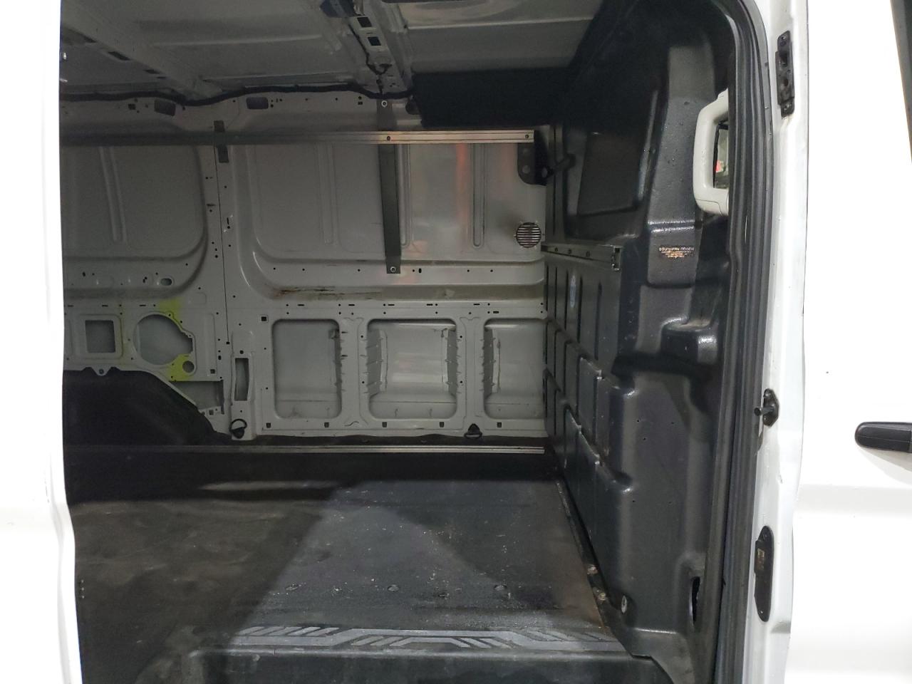 Ford Transit T-250 Image 10