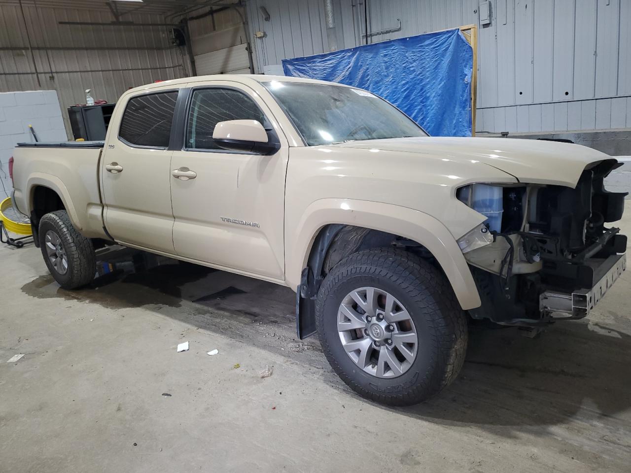 Toyota Tacoma Double Cab Image 6