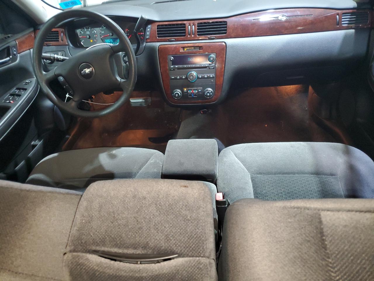 Chevrolet Impala Lt Image 7