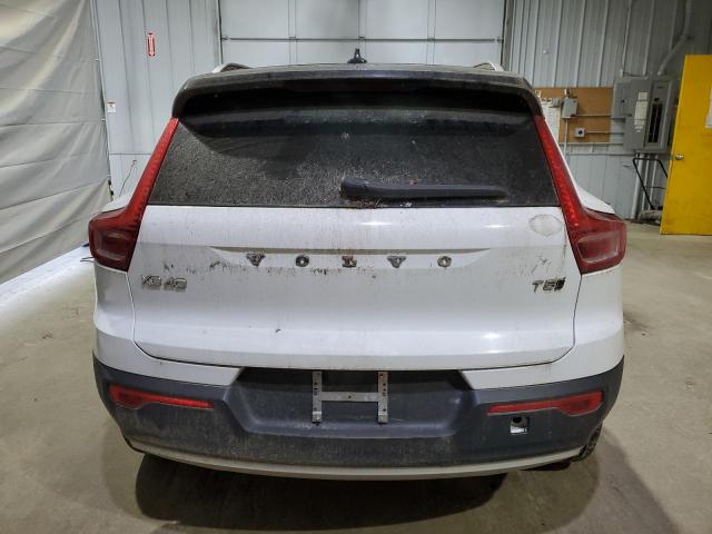 Volvo XC40 T5 Momentum Image 5