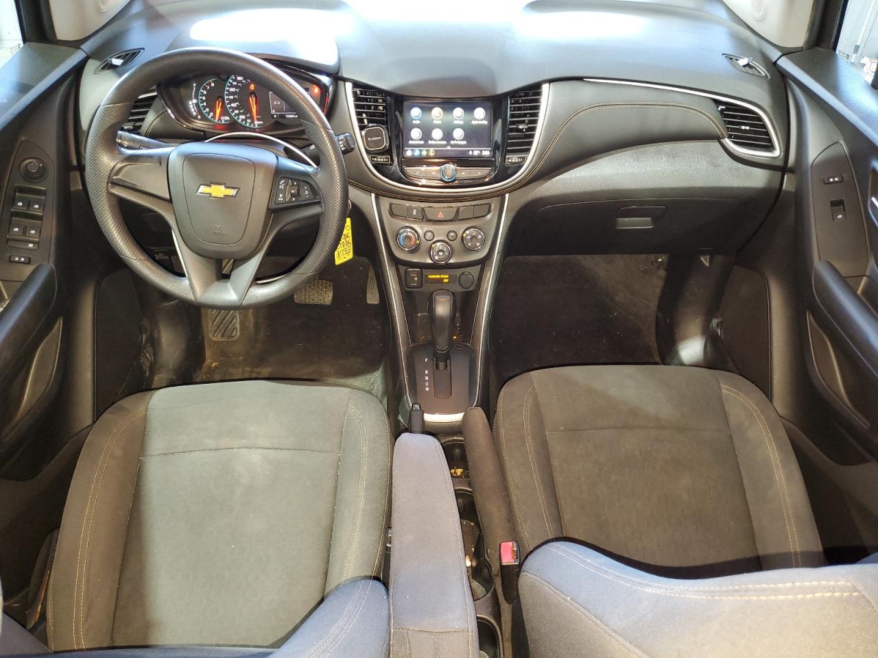 Chevrolet Trax Ls Image 4