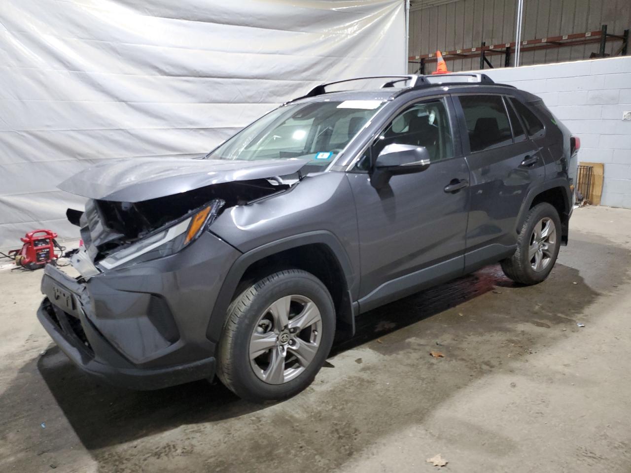 Toyota RAV4 Xle Image 1